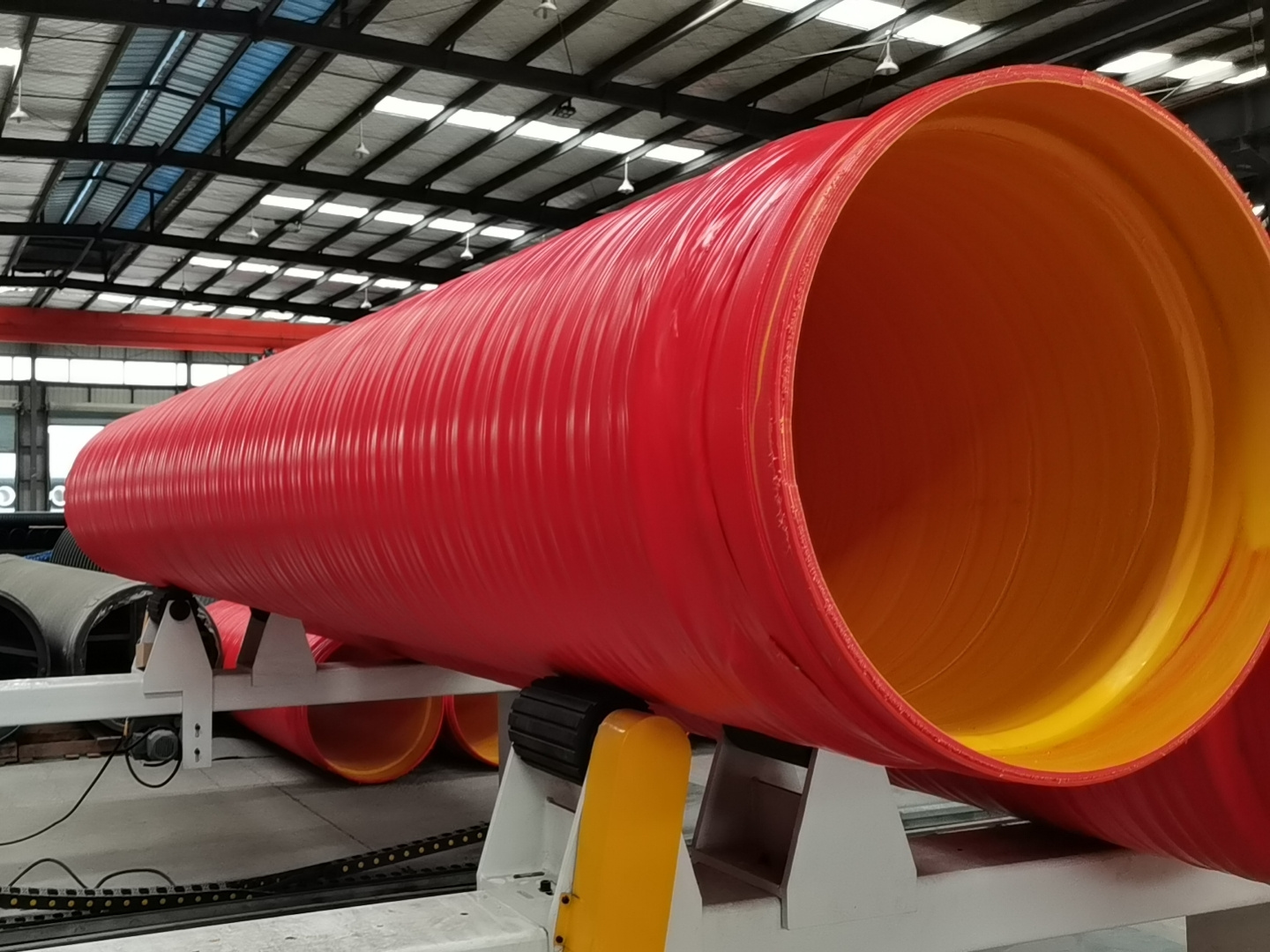 隧道逃生管设置的规定